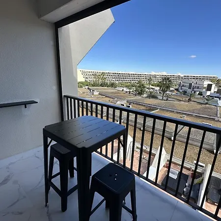 Naturiste Cap D'agde Heliopolis F 68 *