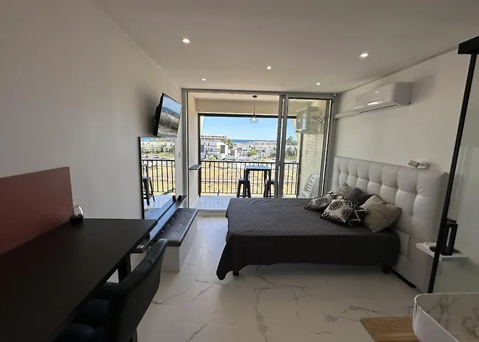 Naturiste Cap D'agde Héliopolis F 68